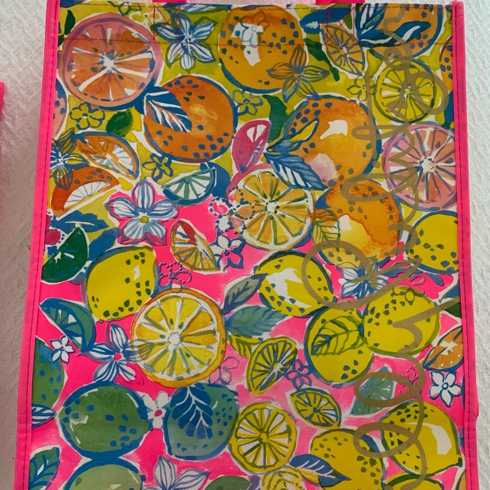 Lilly Pulitzer Large Market totes set of TWO - Picture 2 of 3